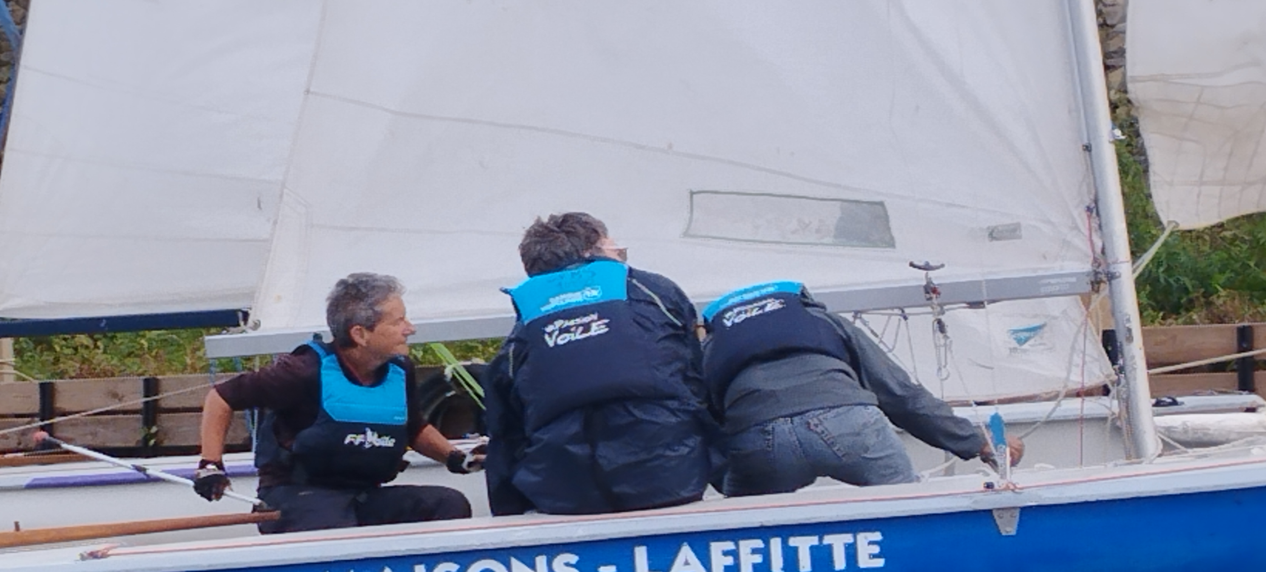 portrait de Laurence : un regard sur la voile